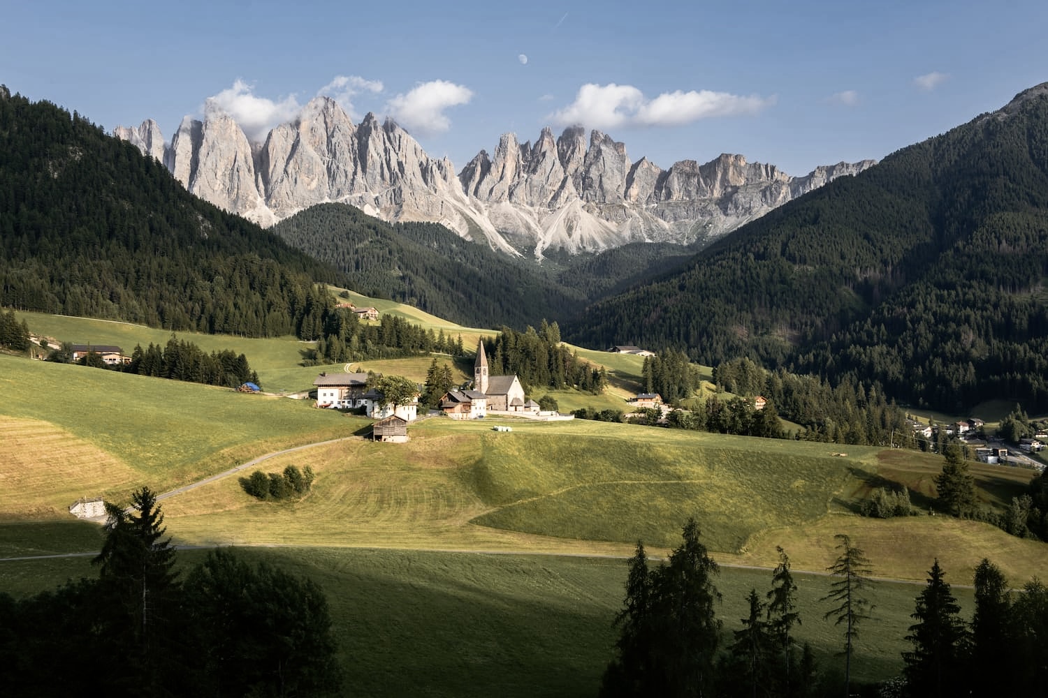 huttentocht met kinderen in de Dolomieten