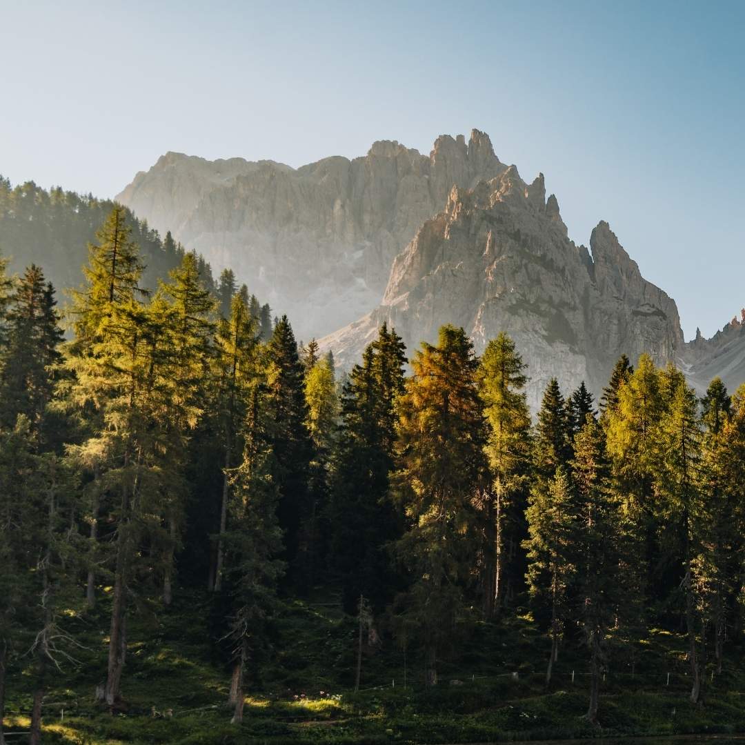 huttentocht met kinderen in de Dolomieten