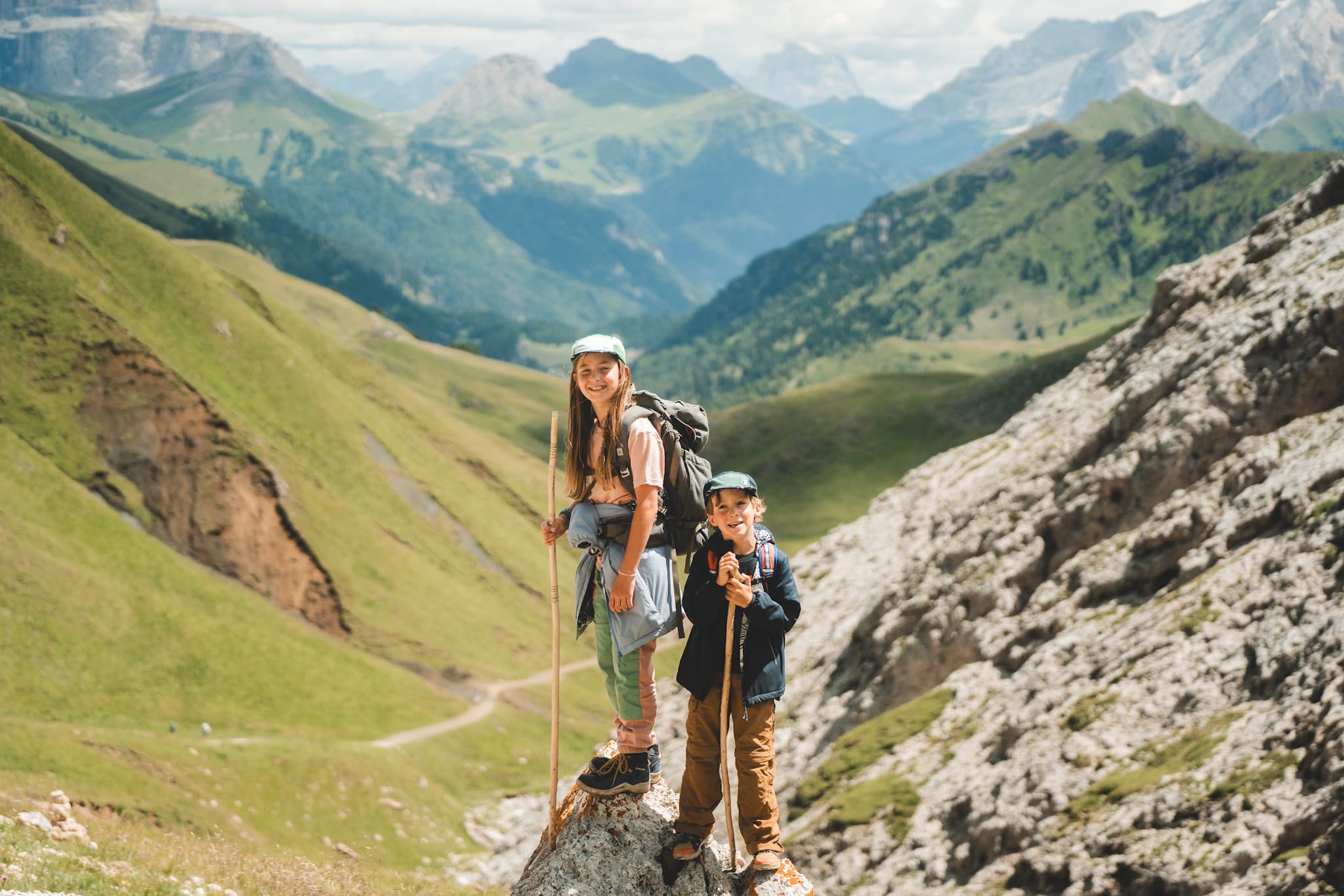 huttentocht met kinderen in de Dolomieten